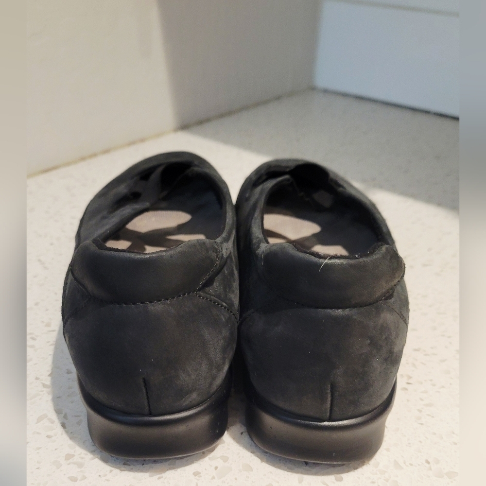 SAS Crissy Dk Gray Leather Comfort Flats with Cutout Design | Size 9 - Picture 3 of 5